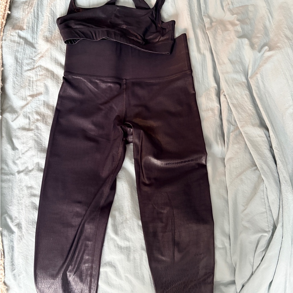 Carbon38 Workout Set